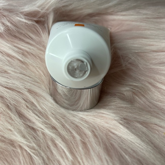 Able Skincare Anti-Ageing Retexturing & Resurfacing  Duo Moisturiser - Picture 7 of 9